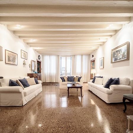 Accademia Terrazza Apartment Venice Exterior photo