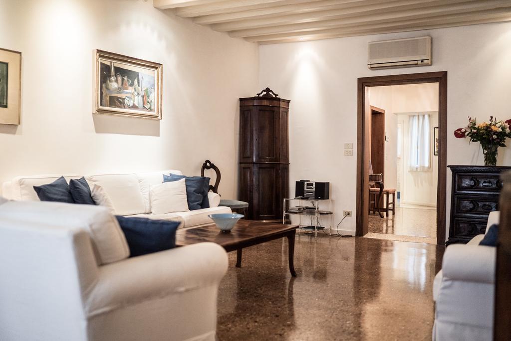 Accademia Terrazza Apartment Venice Exterior photo