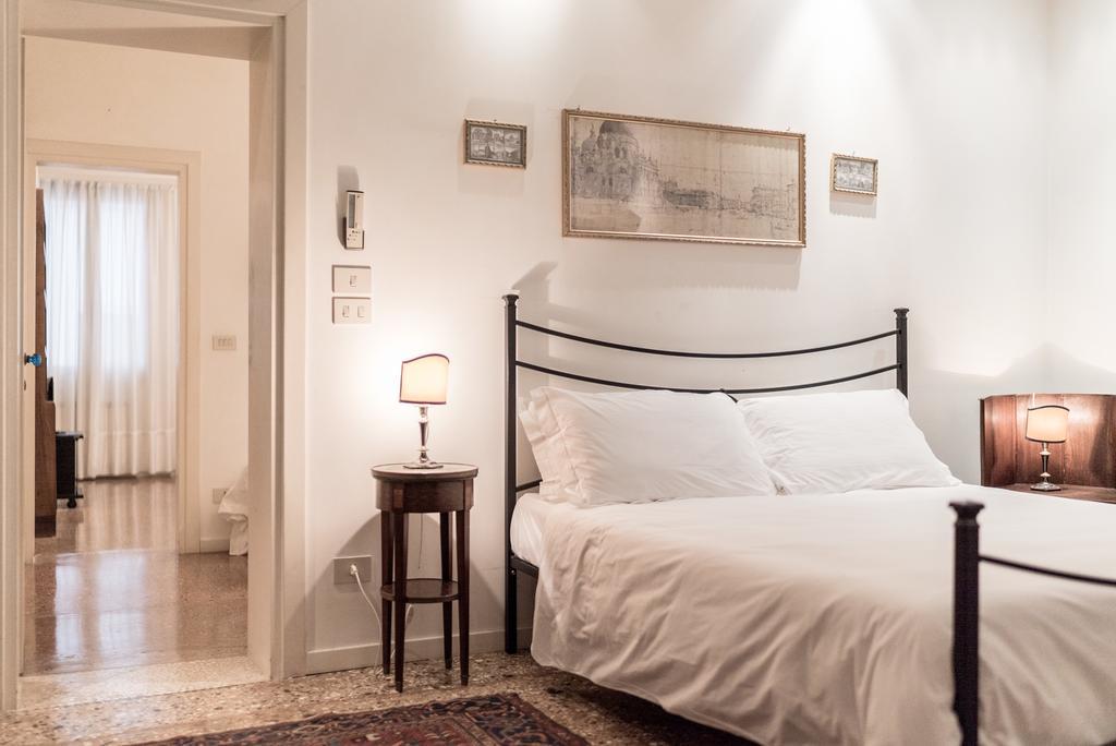 Accademia Terrazza Apartment Venice Exterior photo