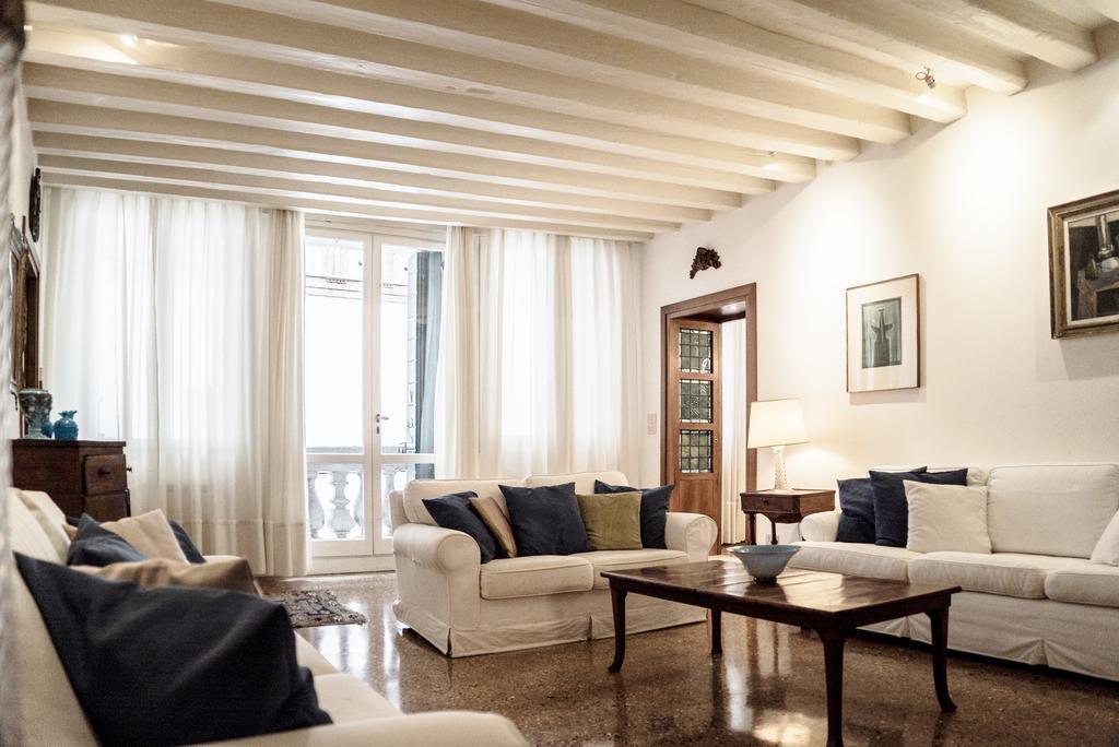 Accademia Terrazza Apartment Venice Exterior photo