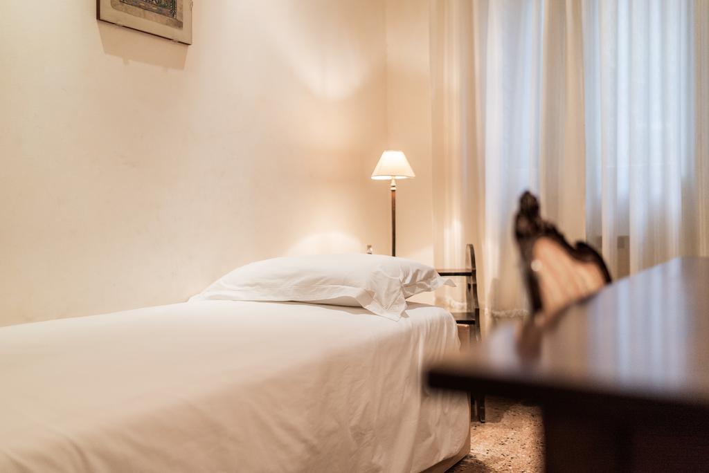 Accademia Terrazza Apartment Venice Exterior photo
