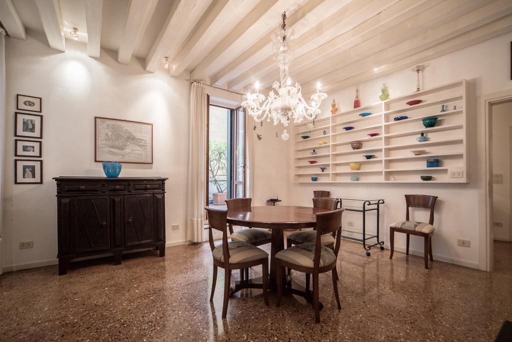 Accademia Terrazza Apartment Venice Exterior photo